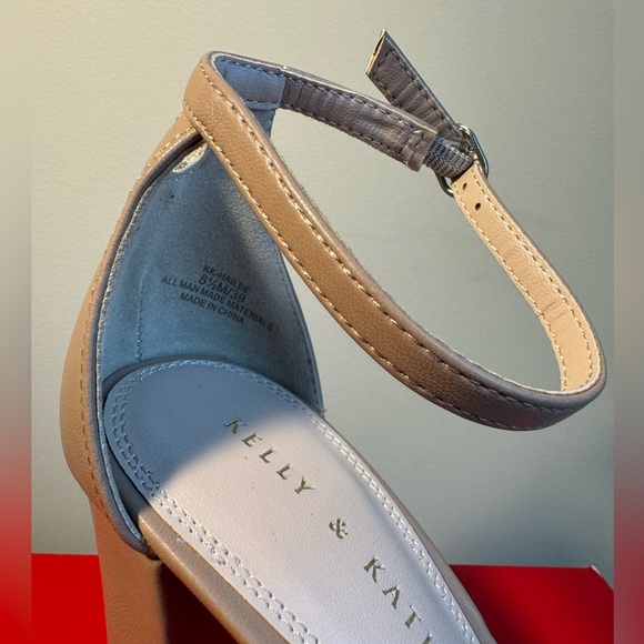 Kelly & Katie Taupe Heeled Sandal - Picture 5 of 7